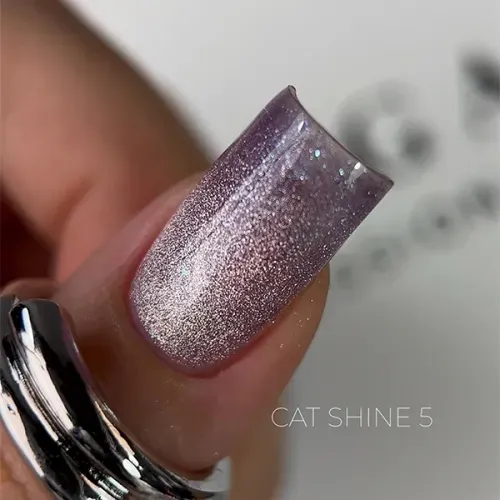SAGA gel polish Cat Shine 10 ml No. 05