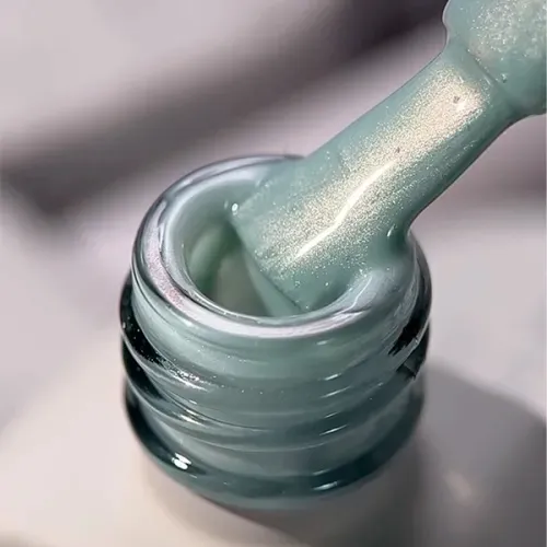 SAGA gel polish Crystal Cat 10 ml No. 04