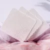 Perforated, lint-free napkins in a box, 100 pieces.